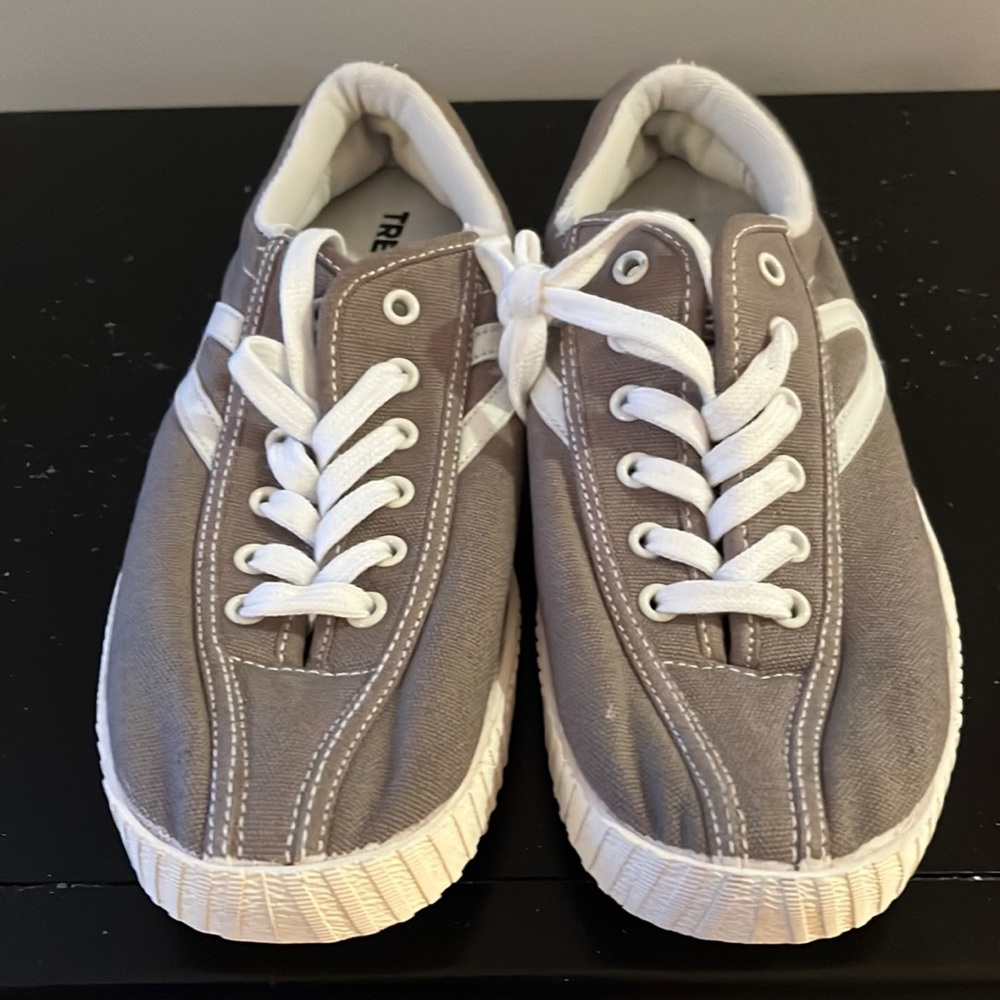 Tretorn women’s sneakers. Size 7 1/2
